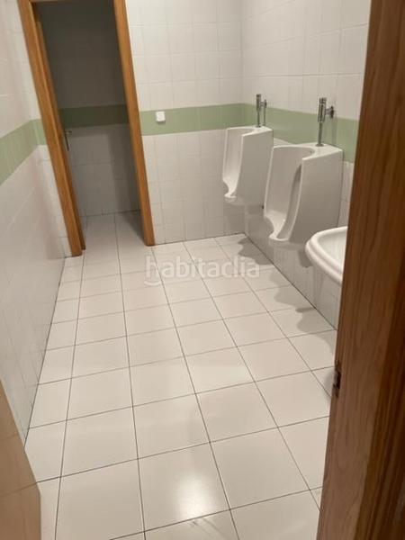 Foto ab2390bd-ec02-42f8-8342-857f78867df6. Alquiler local comercial en avenida cardenal cisneros 24b local totalmente acondicionado en Palencia