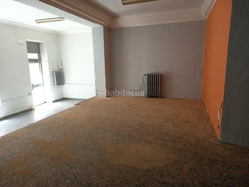 Foto 1135734d-7a0a-4c07-b7b5-2026f9c1c71d. Alquiler local comercial en calle valentín calderón 16 local en zona Centro en Palencia