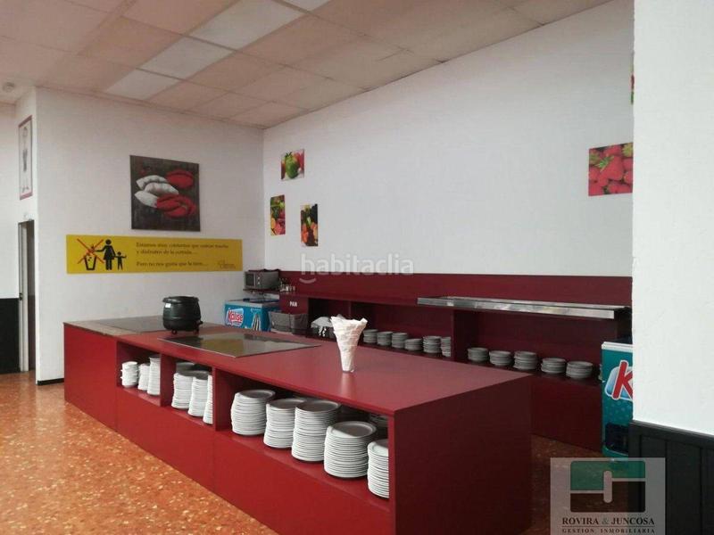 Foto 61d4d694-7a80-48e2-a7fb-b29dc63fd6f4. Traspaso local comercial local en Mar i Sol Castelldefels