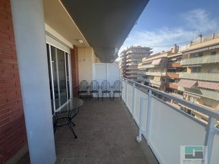Rent Flat  Pintor serrasanta. Castelldefelspiso
