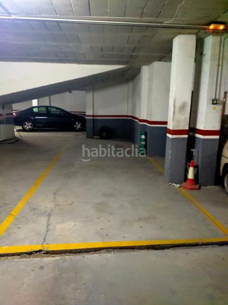Foto a948021e-b0c6-4340-a8e3-d95af241a509. Parking coche explanada en Úbeda