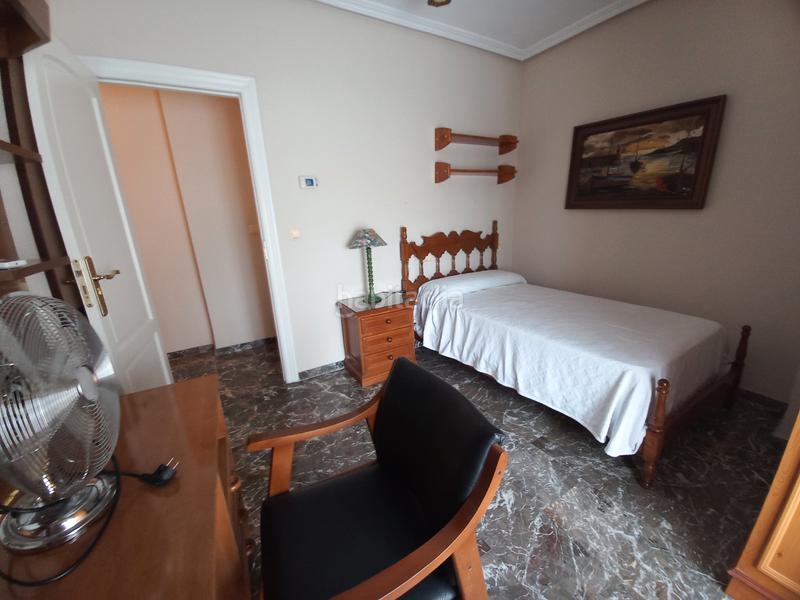 Foto 2ed010ff-c4ae-4f3b-b341-902230b9f9e3. Piso en Úbeda