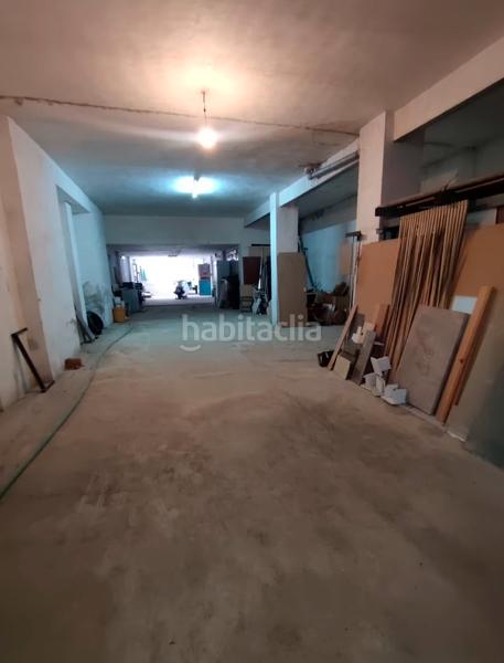 Foto cb54685f-5664-459f-8026-c0c49a5b0c8c. Parking voiture dans Úbeda