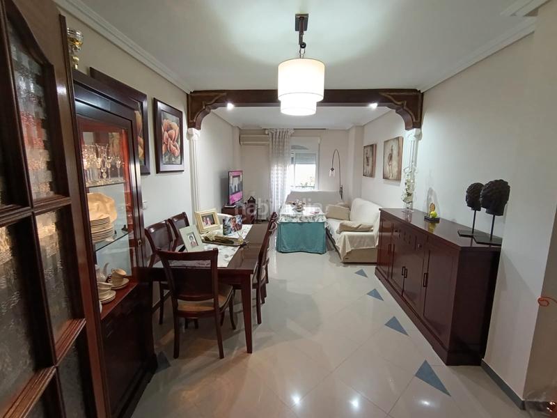 Foto 7654f78a-33c9-4f44-af94-5c87dc85db5d. Flat with heating in Úbeda