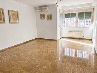 Location Appartement à Avenida ramón y cajal 18. Piso centrico