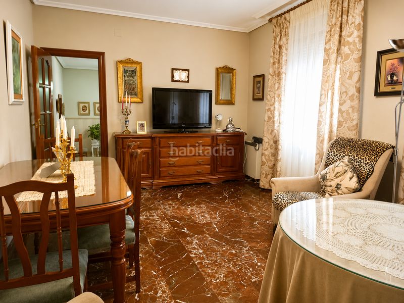 Foto c91ee73d-efc7-459a-9d38-3d15db55f3db. Casa en Úbeda
