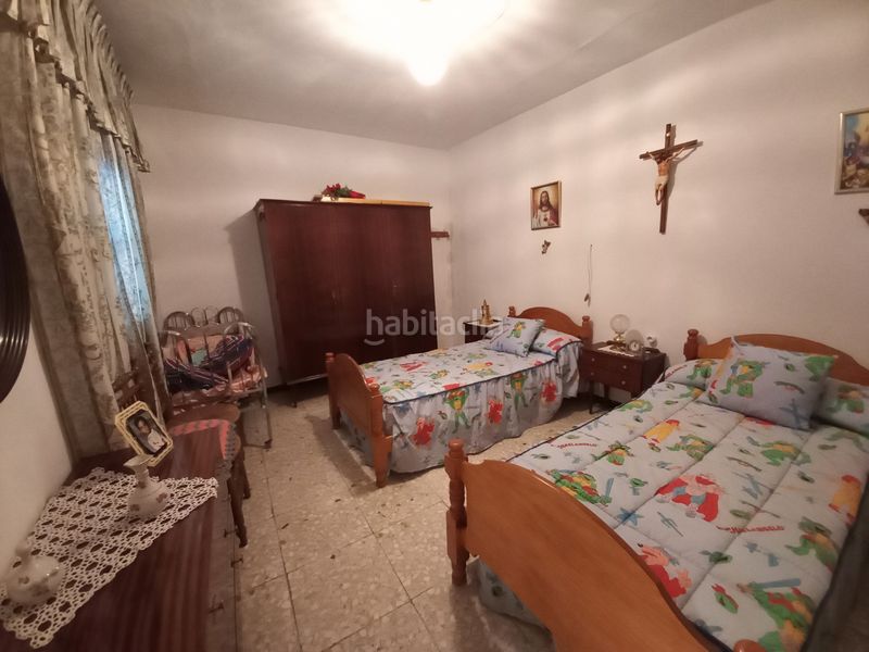 Foto 44337a54-d248-44ef-b76a-6ef548495b6c. Casa a Rus