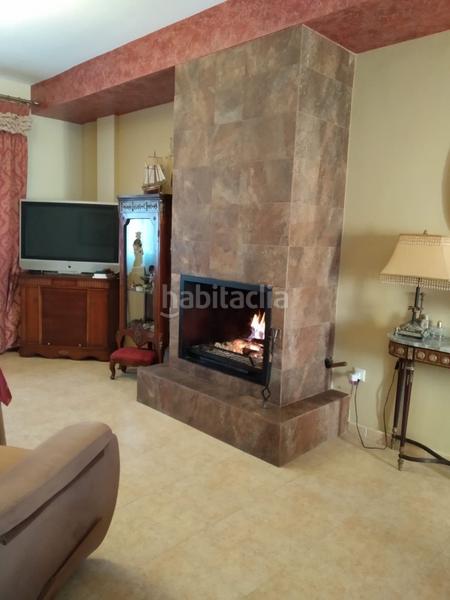 Foto 3e2daff8-4e45-40ac-93b8-1be65d8d3a1a. Chalet en Úbeda