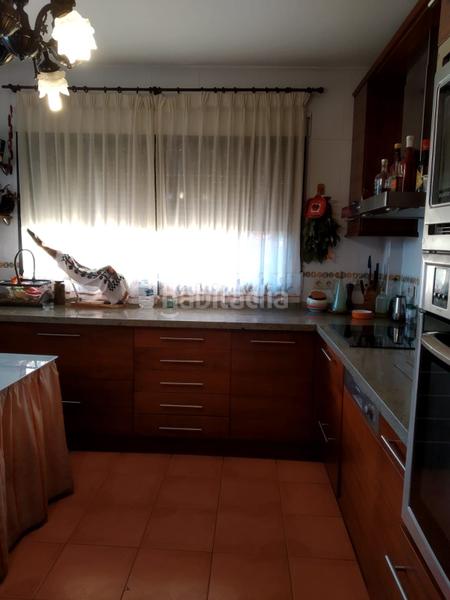 Foto 52836836-2ffc-431d-a28b-040e9305736c. Chalet en Úbeda