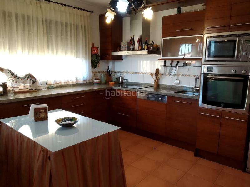 Foto 8c0a5926-c5a6-4e3e-9028-fbbaf19842d7. Chalet en Úbeda