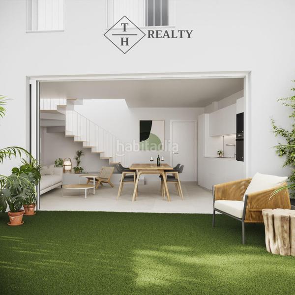 Foto fec0f484-9620-41cb-a829-dba7316a3704. Casa a schiera con parcheggio in Nucli Antic Escala (L´)