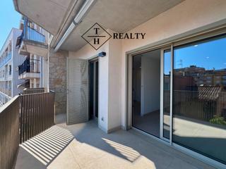 Apartament a Carrer president maci 116. 2 planta con balcn y posibilidad de parking  centro de palam. Obra nova