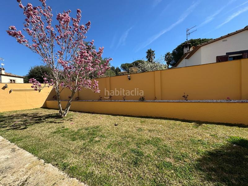 Foto c55cf592-8a46-4a9c-a109-c0db34d3c617. Chalet en calle sabadell 0 en Cabanyes-Mas Ambrós-Mas Pallí Calonge
