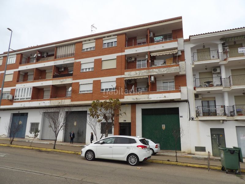 Foto 44c51c79-9f4a-4b1c-bf66-487e9a992178. Pis a calle pilar 151b a Castuera