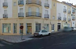 Lloguer Local Comercial  Calle cedro. Local preparado en alquiler en don benito