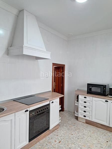 Foto f291fdac-1c1d-40b6-bc27-367a88e96271. Rent house in calle carril san diego 38 in Centro-Calzada-Cabo Noval Sanlúcar de Barrameda