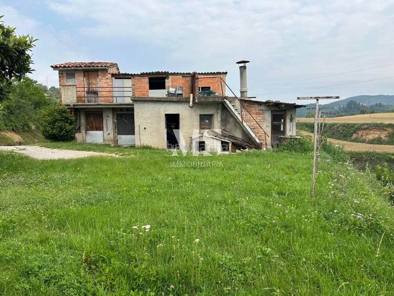 Foto 3363f51d-f790-4be0-9b9f-e4b748750708. Bauernhof mit parking in Sant Quirze de Besora