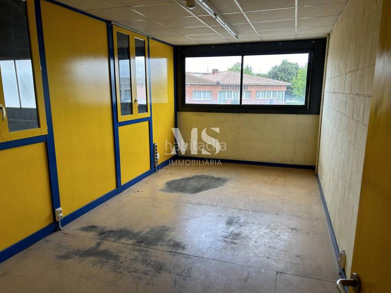 Foto c4fecb18-4a2f-4ae2-b705-881f7758ef0d. Rent industrial building in Caputxins-Ambulatori Vic