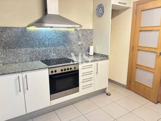 Piso  Canigó. Oportunidad. venta de piso en vic