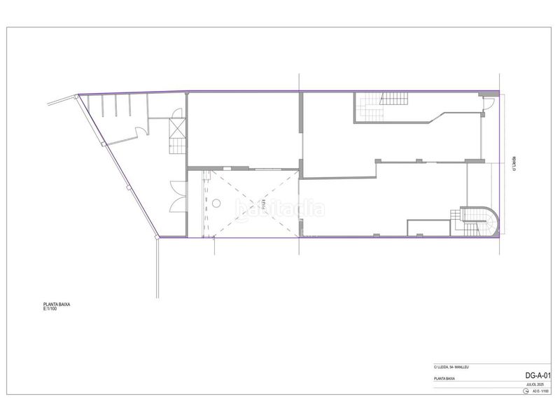 Foto 4e21a7eb-05c0-40c3-8dfa-c42aa2644af4. Edificio  en venta para reformar en el centro en Manlleu