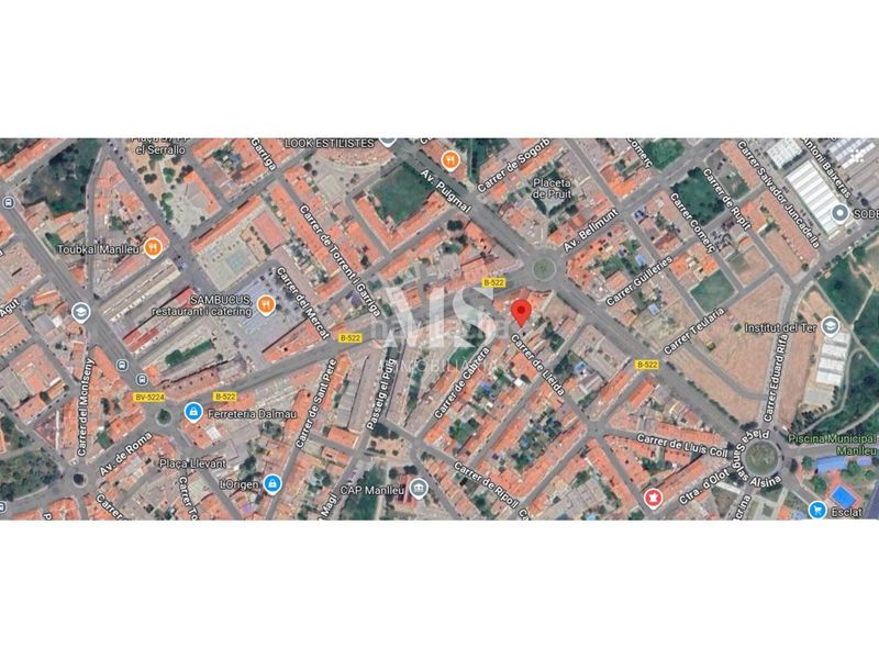 Foto 5e7ec342-e849-4ad9-a5f2-421900766834. Edificio  en venta para reformar en el centro en Manlleu