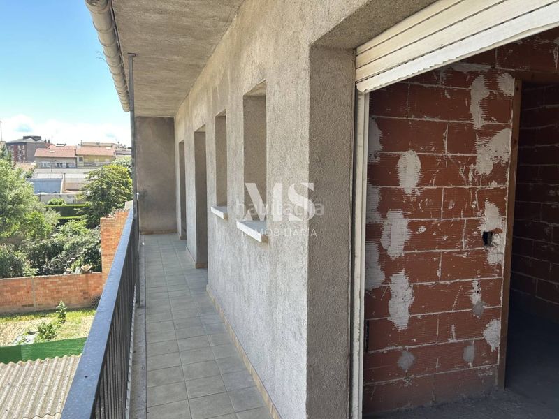 Foto 7ad41867-2ced-4265-b565-0c5ad899fb42. Edificio  en venta para reformar en el centro en Manlleu