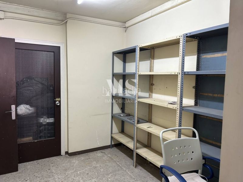 Foto ca11ae70-b327-4365-825b-51b91745989c. Edificio  en venta para reformar en el centro en Manlleu