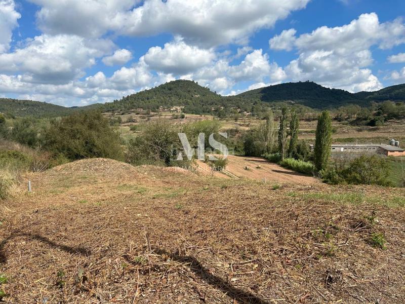 Foto 501f865e-5317-443f-92e6-0b328a31f078. Terreno residencial espectacular solar en venta en Moià