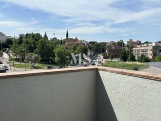 Casa aparellada  Jaume i ´el conqueridor´. Casa totalmente reformada en el centro de vic  ubicación inmejor