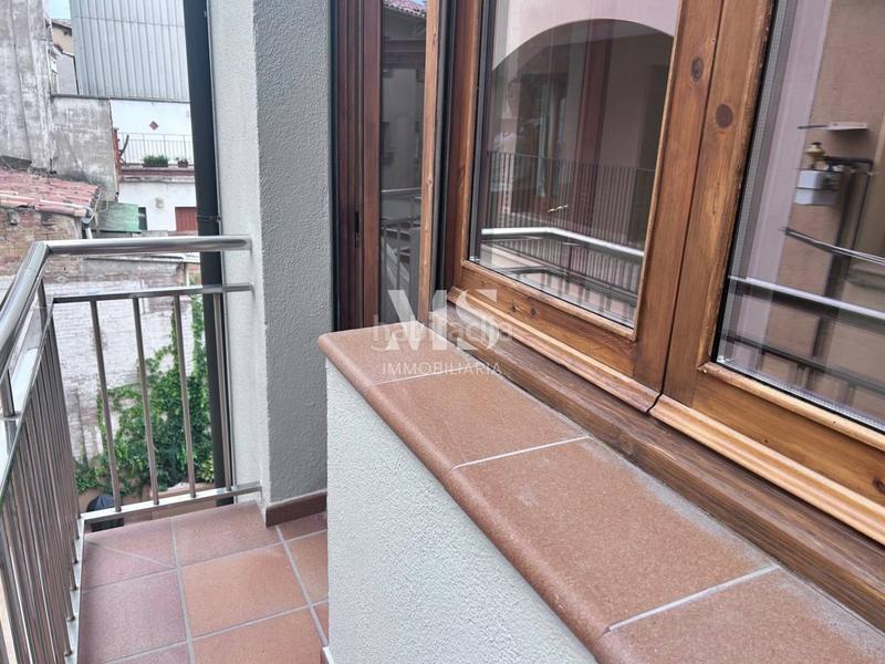 Foto a156d1cc-34f0-4685-8414-4ec7380aa456. Casa pareada casa totalmente reformada en el centro ubicación inmejorable! en Vic