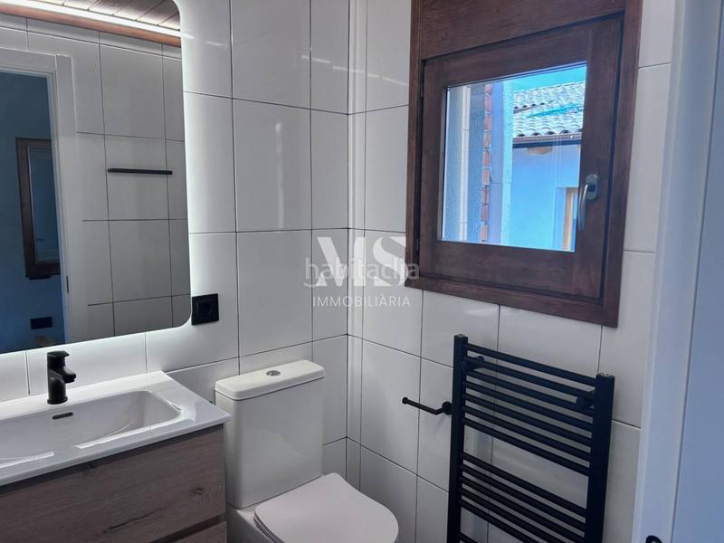 Foto b930a647-faec-4778-9759-55911804bbd7. Casa pareada casa totalmente reformada en el centro ubicación inmejorable! en Vic
