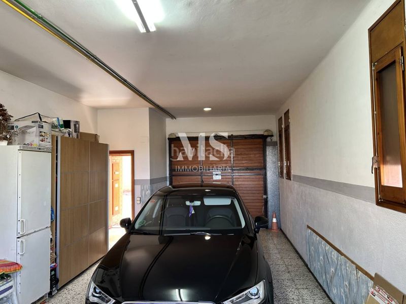 Foto b488e212-7a7f-40ba-ade6-2dbec48736b8. Semi detached house with heating parking in Caputxins-Ambulatori Vic