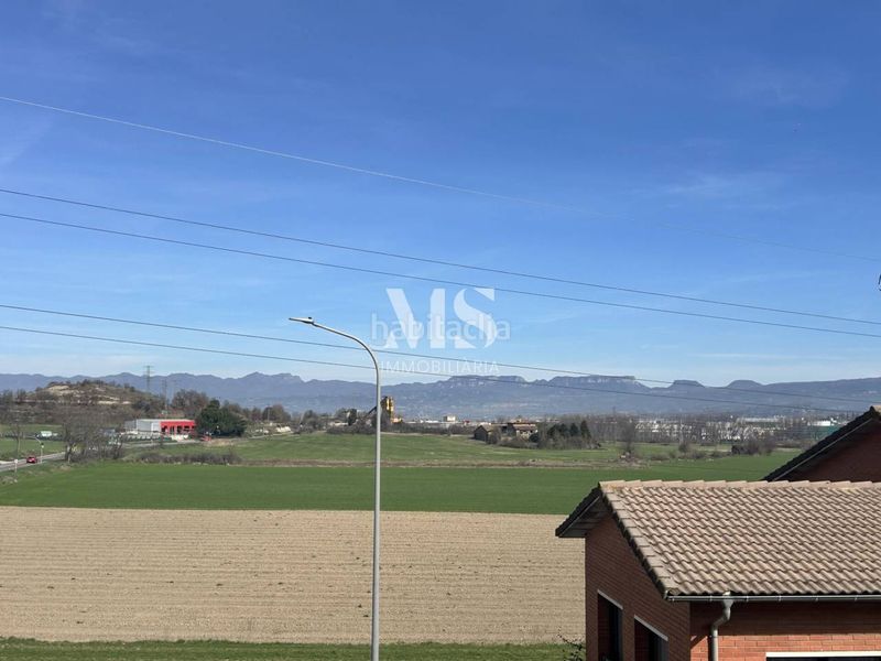 Foto f0b7626a-1c4d-4ed1-b833-c1ec6631778b. Semi detached house with heating parking in Caputxins-Ambulatori Vic