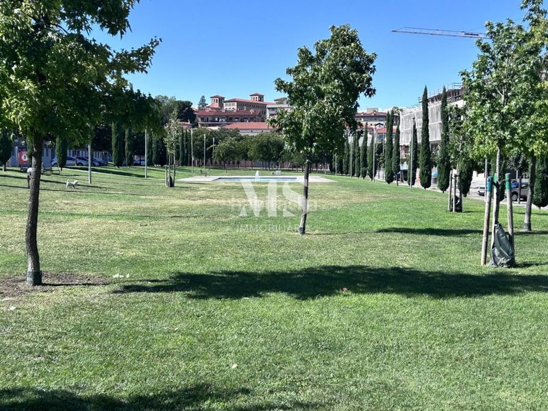 Foto d9caa2d7-262e-4db4-a04b-0a4f96461f5d. Casa adossada amb calefacció aparcament a Nord Vic