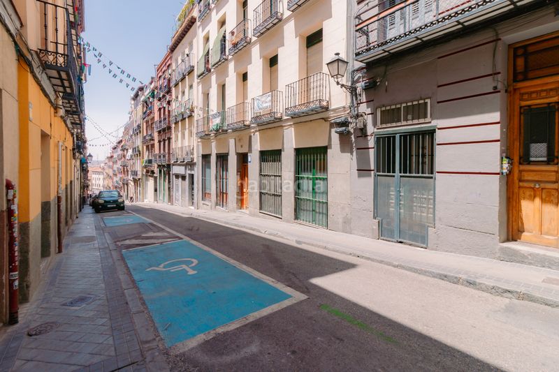 Foto 4bff2fb5-f688-485d-9b25-4c67da66578d. Pis a calle del salitre 34 a Embajadores-Lavapiés Madrid