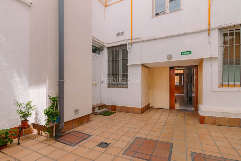 Foto f9de872c-9720-48b8-b483-5a13ff331a48. Pis a calle del salitre 34 a Embajadores-Lavapiés Madrid