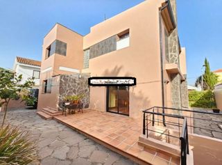 Chalet in Vereda del camellón 19. Venta chalet en guamasa