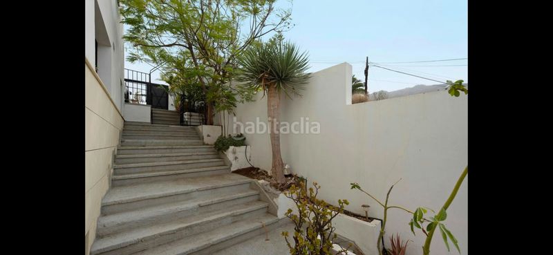 Foto 9440e51b-7abd-4d6c-bfe7-ab8a54d92e1d. Casa aparellada amb aparcament piscina a Cuesta de la Villa Santa Úrsula