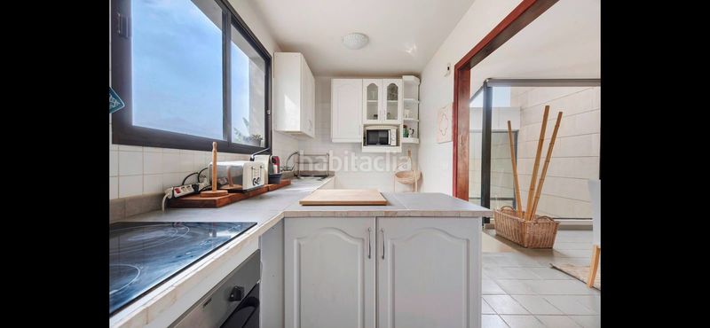 Foto f6c4f778-6381-478e-a61b-7e87392b5623. Casa aparellada amb aparcament piscina a Cuesta de la Villa Santa Úrsula