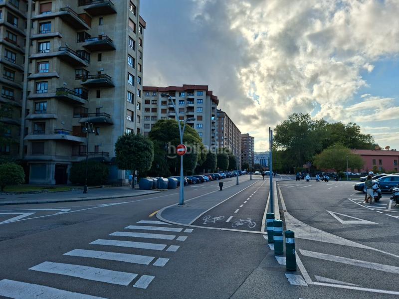 Foto 4563f331-581d-4f12-9485-61a25e8f4f39. Piso  zona parque isabela católica, el molinón, las mestas, playa y altura altura en Gijón