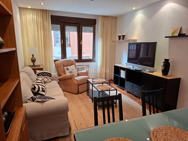 Foto 9882109e-e798-4e51-9566-fe250c8120e2. Etagenwohnung mit heizung parking in Centro Avilés