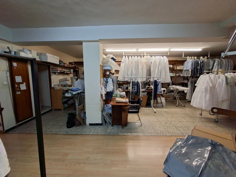 Foto 79223a98-e4b5-46fe-aa1a-6fd5d9afe77a. Local comercial a calle cabruñana 2 a Centro Avilés
