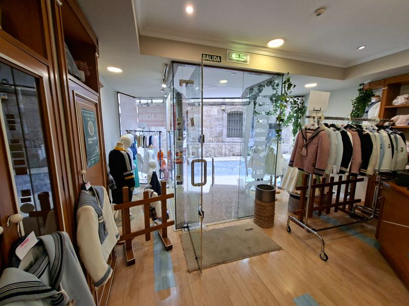 Foto e6d98c7d-bcd8-4060-b449-c3c243c634b2. Local comercial a calle cabruñana 2 a Centro Avilés
