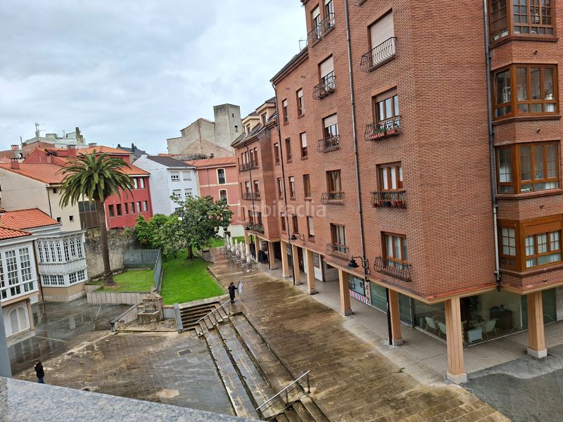 Foto 283ae5f3-7d73-4de8-8c81-442ce7ea47c0. Pis amb calefacció aparcament a Centro Avilés