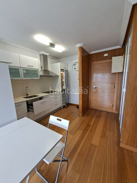 Foto 47b3d668-8e21-49e5-b68f-0293fd78a754. Miete appartement mit heizung parking in Centro Avilés