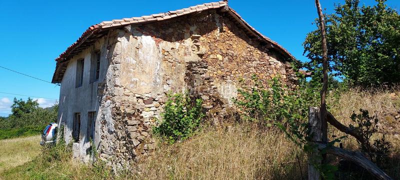 Foto 59d49130-a2d0-4b74-b80c-4f21c3120cfd. Casa adossada a lugar de las tablas 16 a Pravia