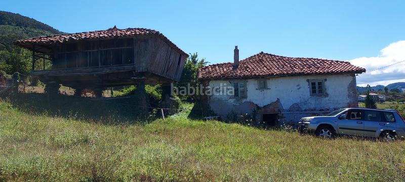 Foto fbb00737-34db-48c5-96f1-f1a0839b4e4c. Casa adossada a lugar de las tablas 16 a Pravia
