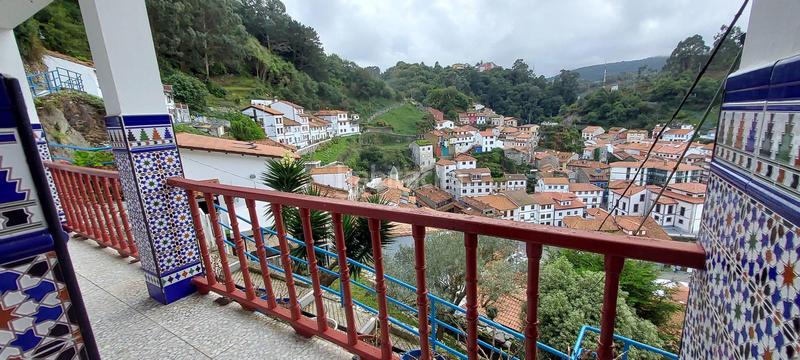 Foto 0787eff0-5b74-4707-9d71-13dff29e6ed7. Reihenhaus mit heizung in Cudillero