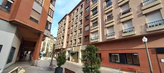 Piso en Calle julia de la riva 7. Muy buen piso en avilés, céntrico, amplio y con garaje