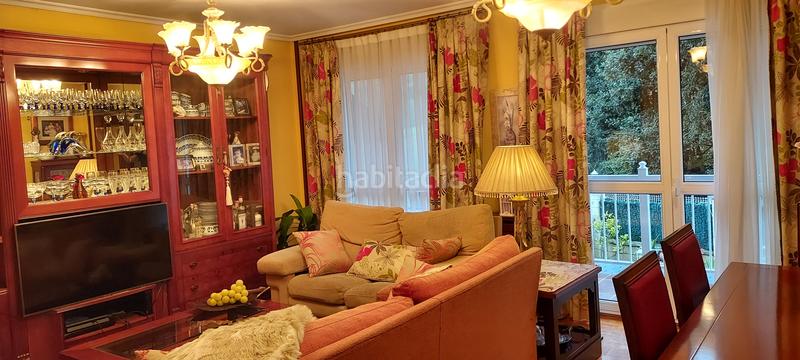 Foto 855084f7-2c10-41f9-aa14-4efa96865df0. Casa adossada amb calefacció aparcament a El Carbayedo - El Quirinal Avilés